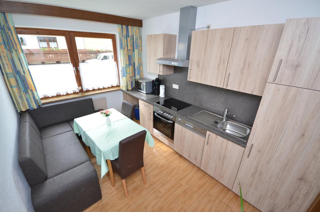Hotel Haus Alpengruss Sölden Habitación foto